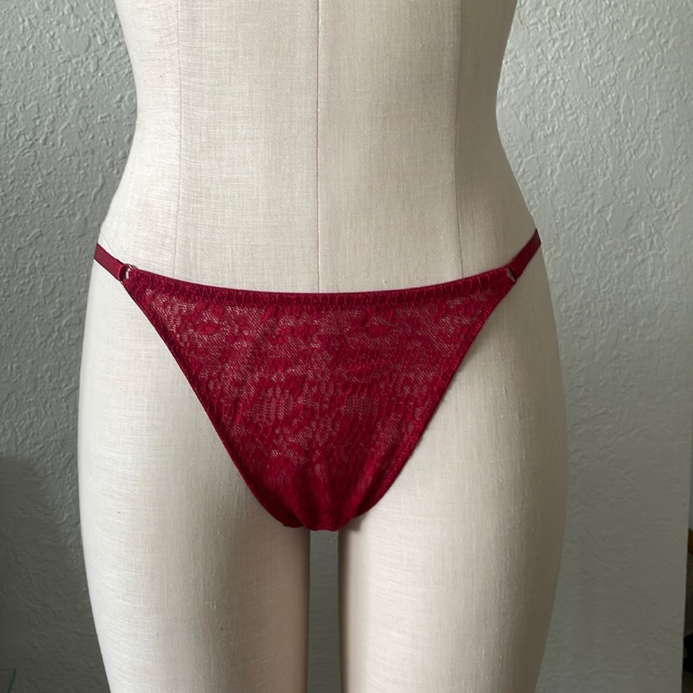 Size medium lace brand name free people tags on them